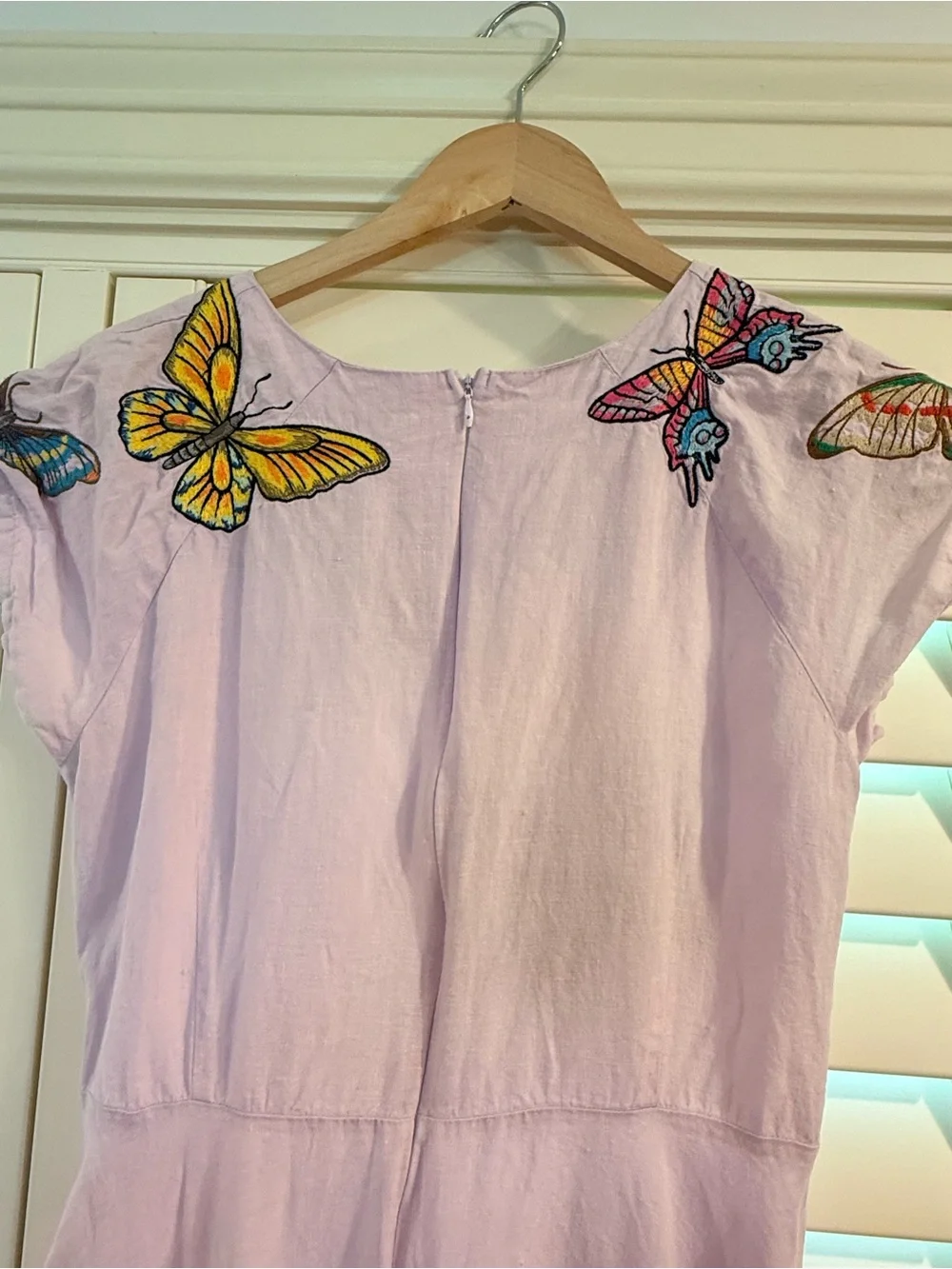 Fanm Mon Lavender Butterfly Embroidered
Papiyon Maxi Dress - Picture 8 of 16